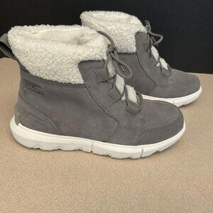 Sorel Gray Ankle Boots with White Accents